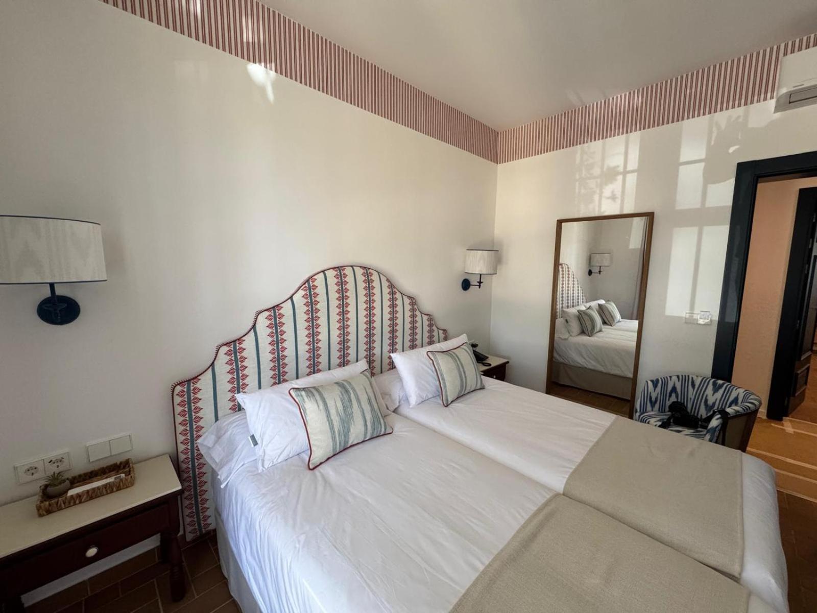 Hotel Toruno Del Rocio El Rocío Eksteriør billede